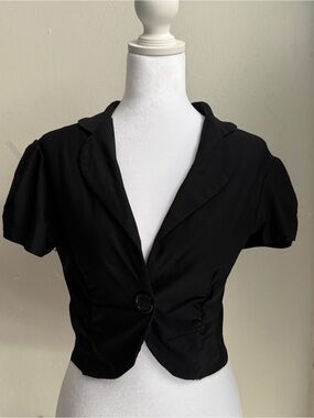 Spring Street Black Cropped Short-Sleeve Blazer